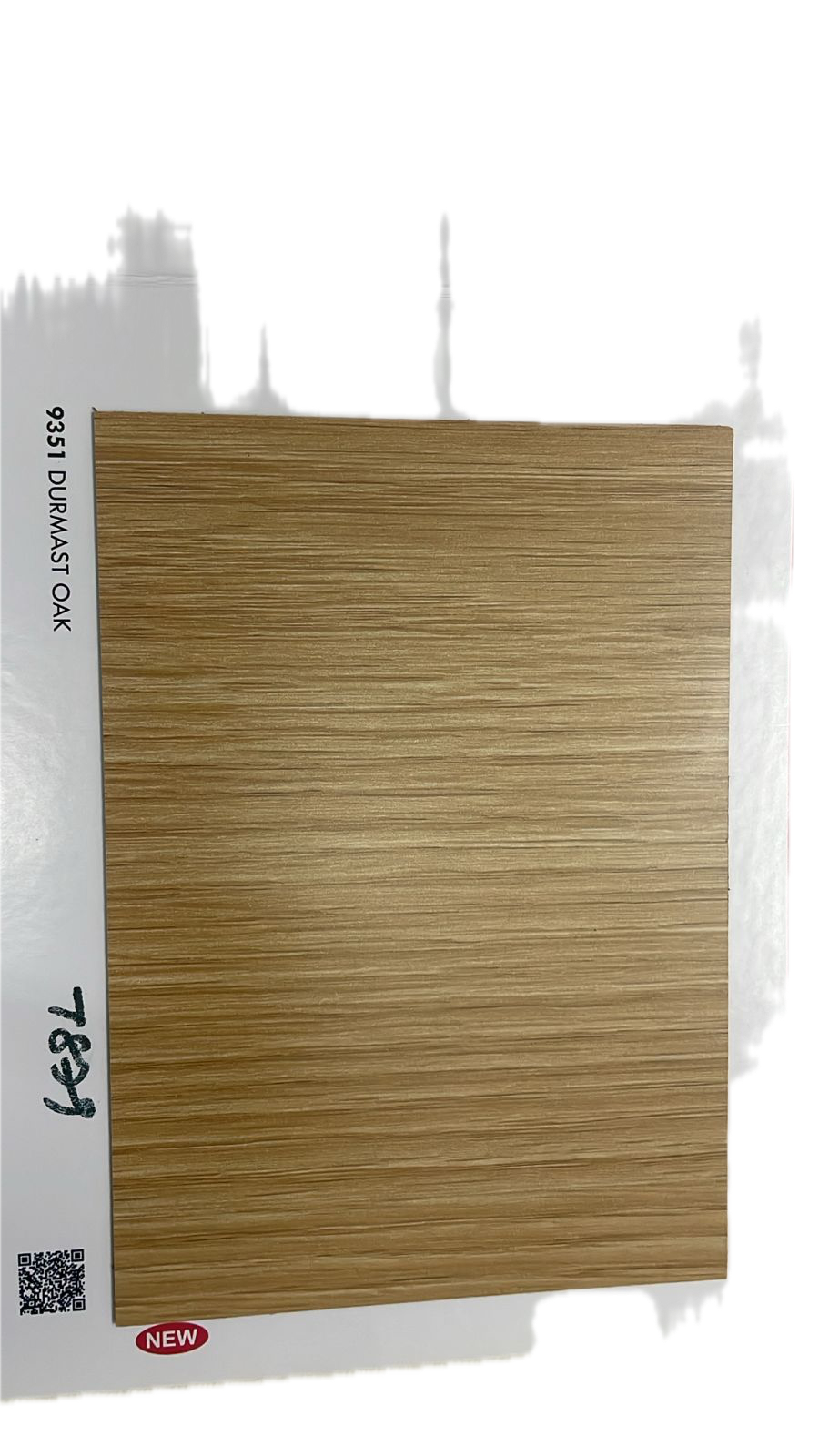 Durian Durmast Oak inner laminate swatch – design 9351 – available at Samta Plywood Centre Ahmedabad